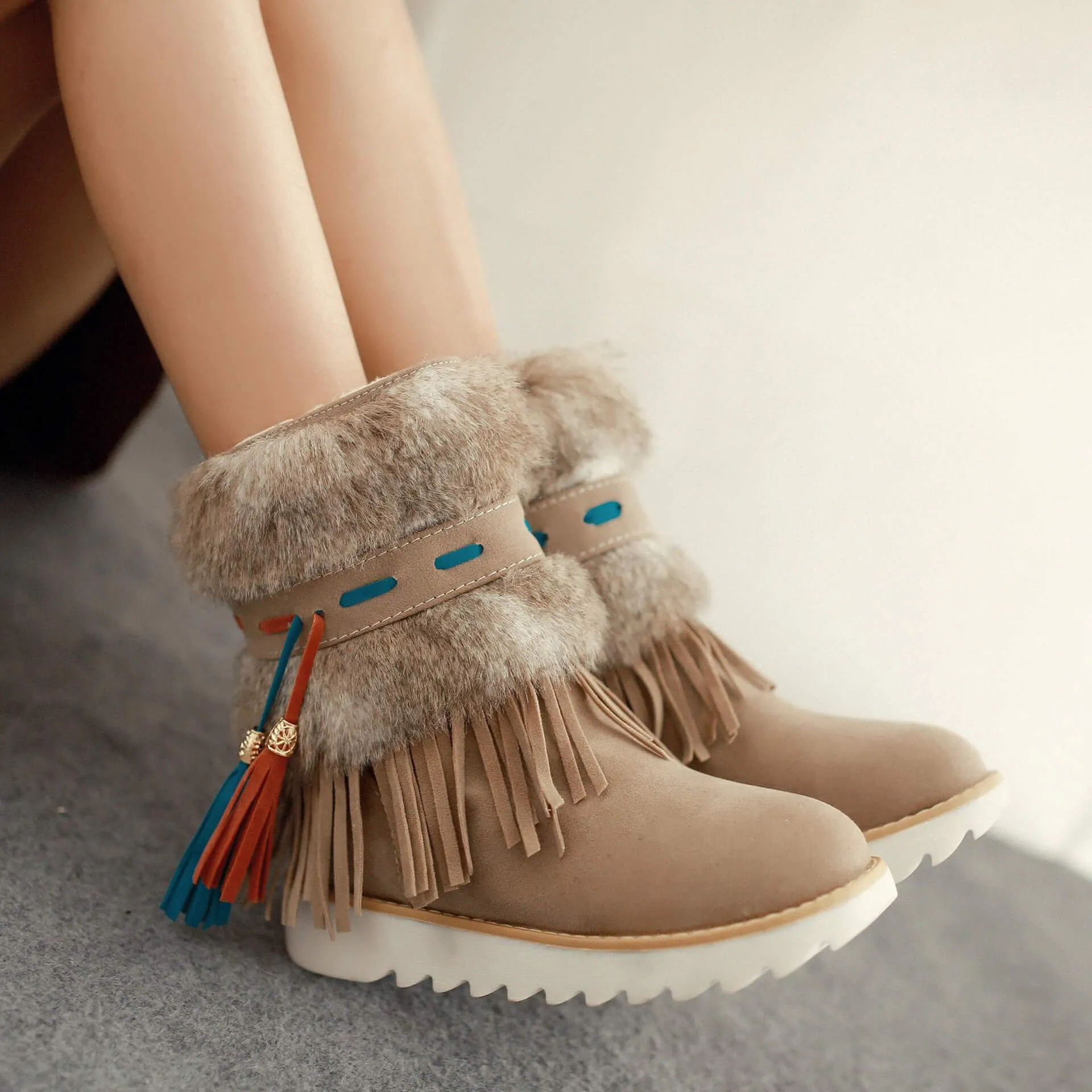 Flat Fringe Suede Round Toe Ankle Boots