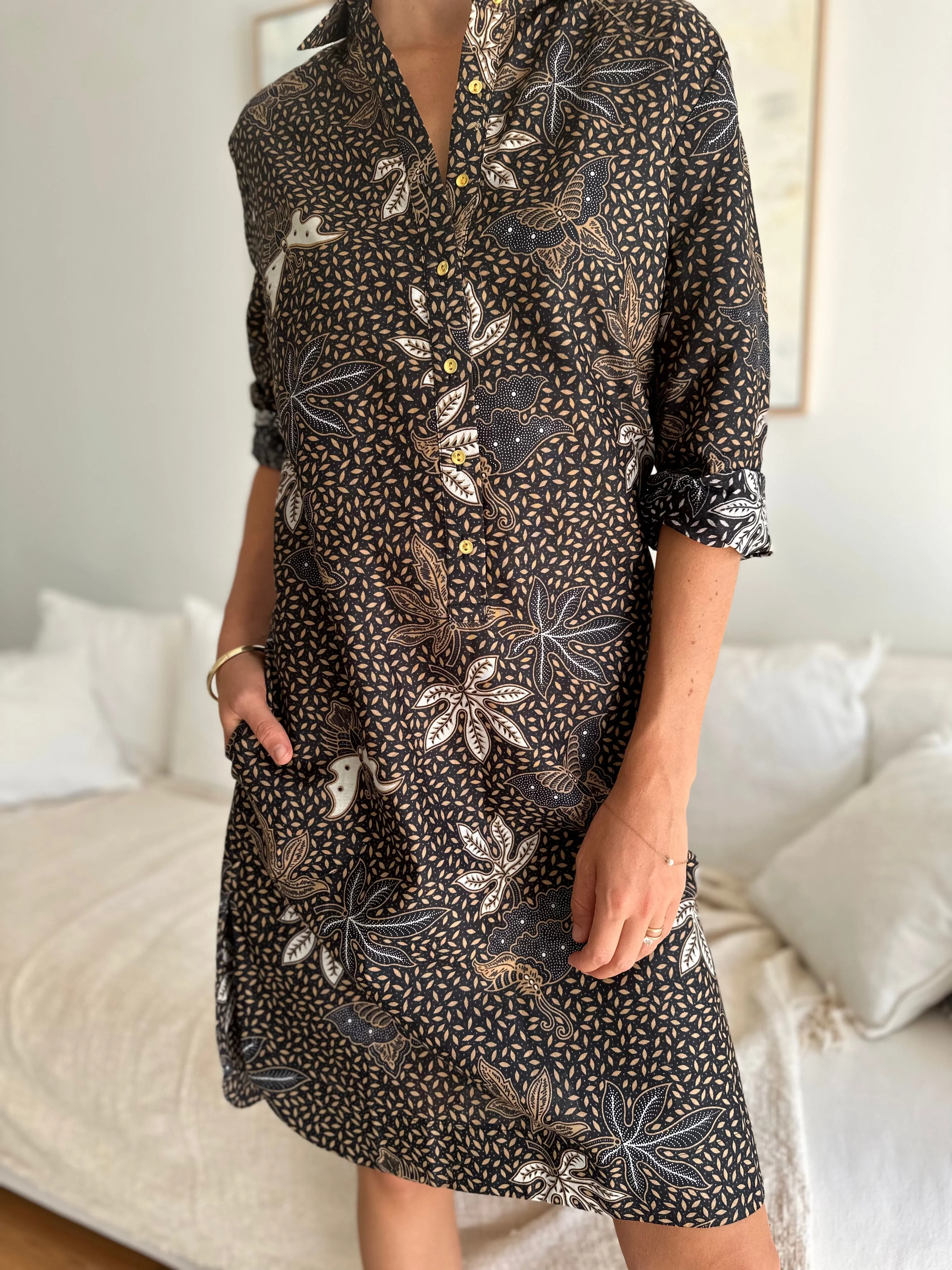 New Yorker Dress in black batik