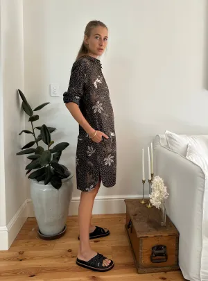 New Yorker Dress in black batik