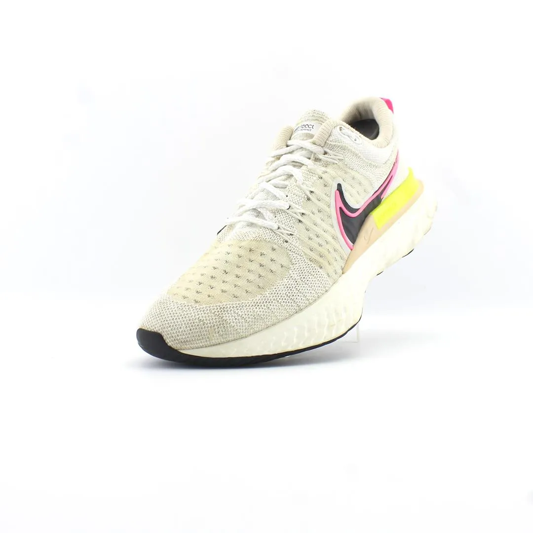 NIKE INFINITY FLYKNIT