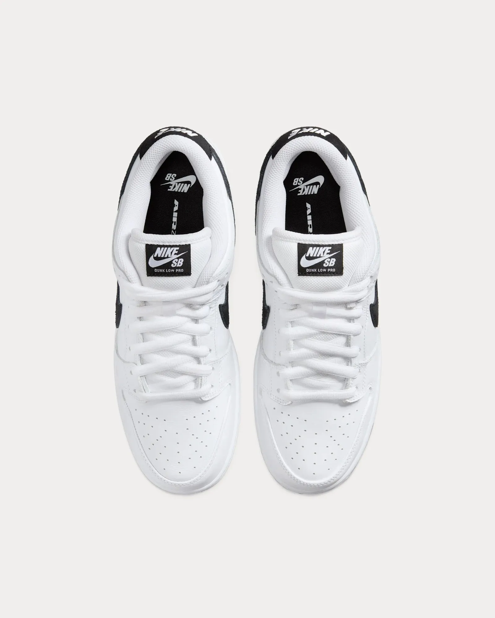 SB Dunk Low Pro White / Black Low Top Sneakers