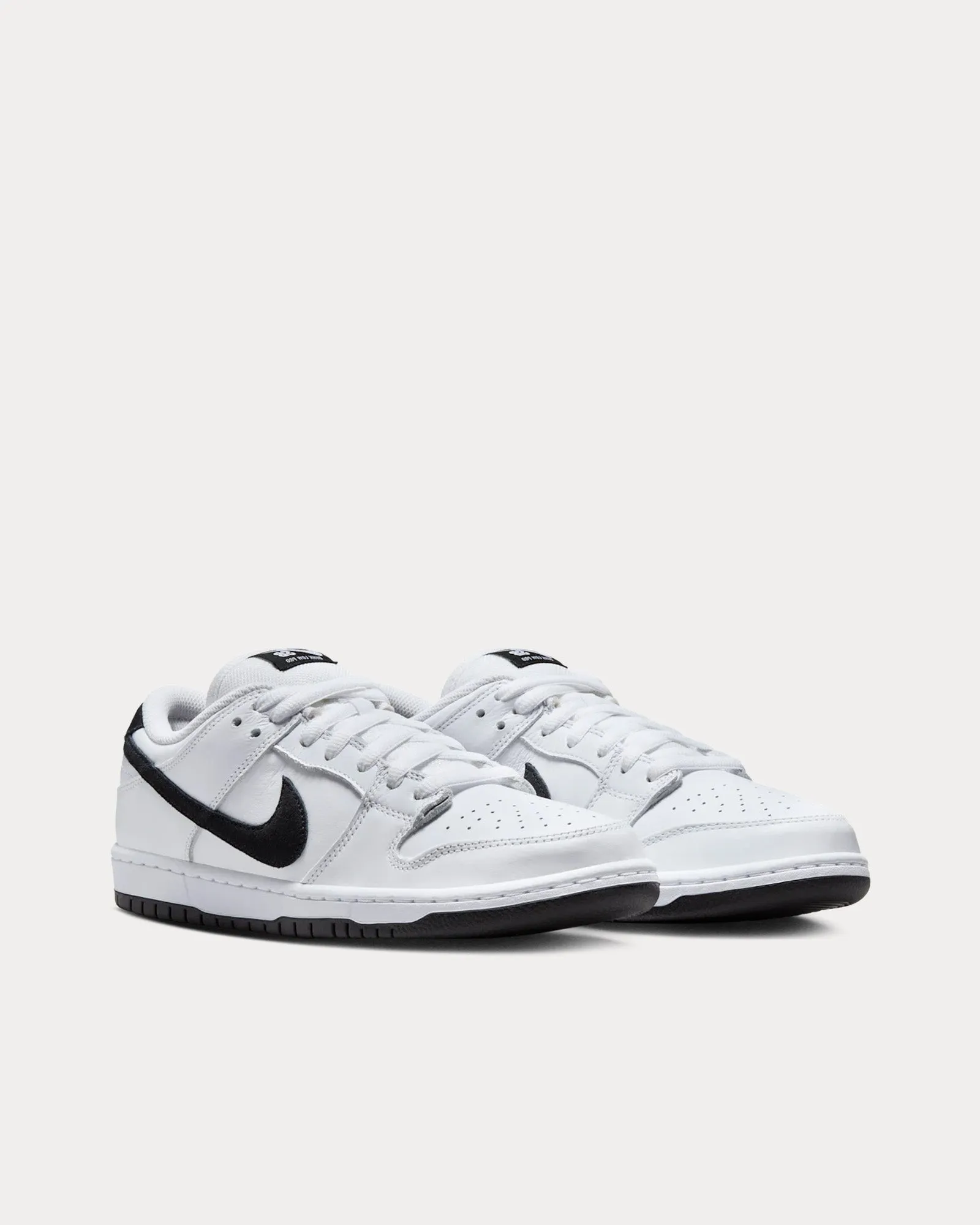 SB Dunk Low Pro White / Black Low Top Sneakers
